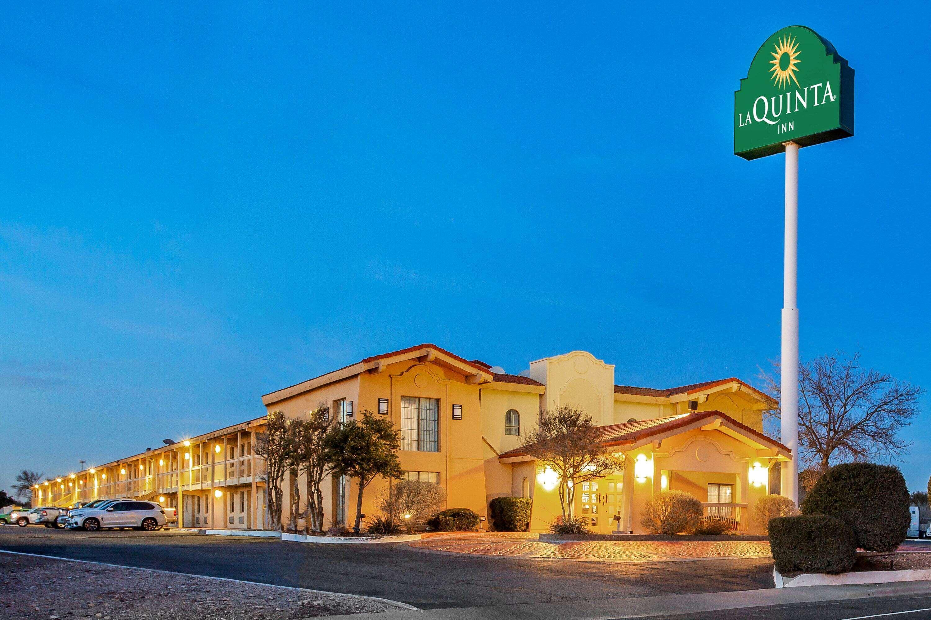 La Quinta Inn By Wyndham אודסה מראה חיצוני תמונה