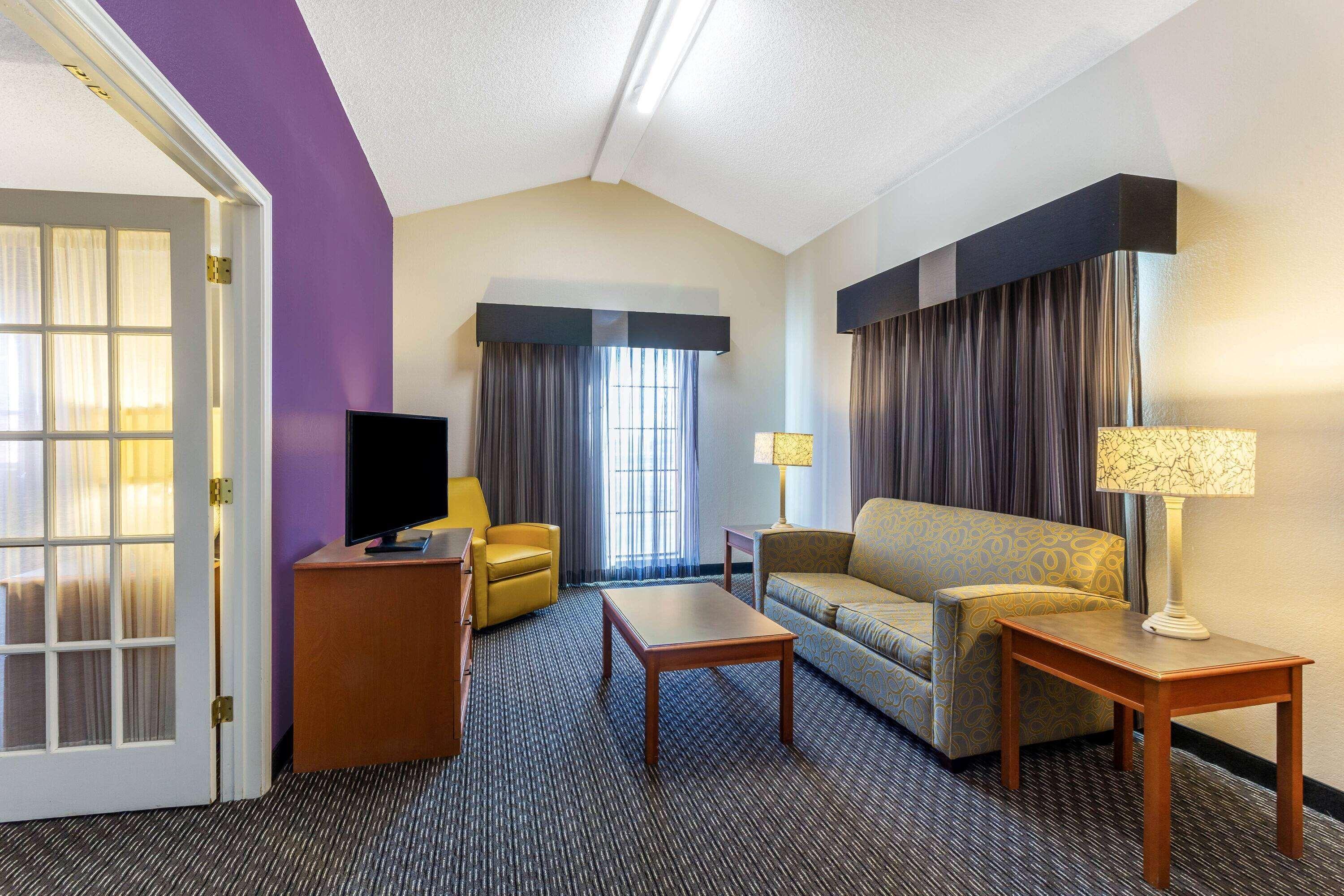 La Quinta Inn By Wyndham אודסה מראה חיצוני תמונה