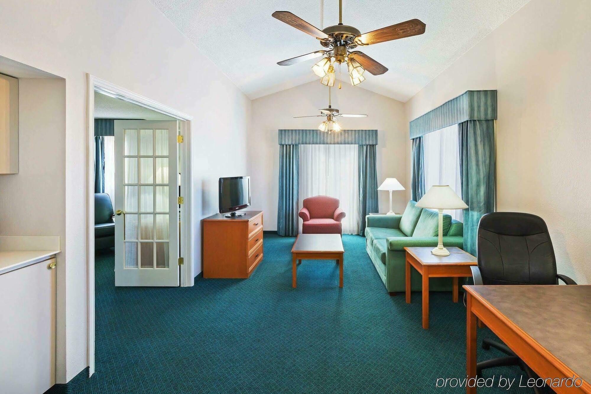 La Quinta Inn By Wyndham אודסה מראה חיצוני תמונה